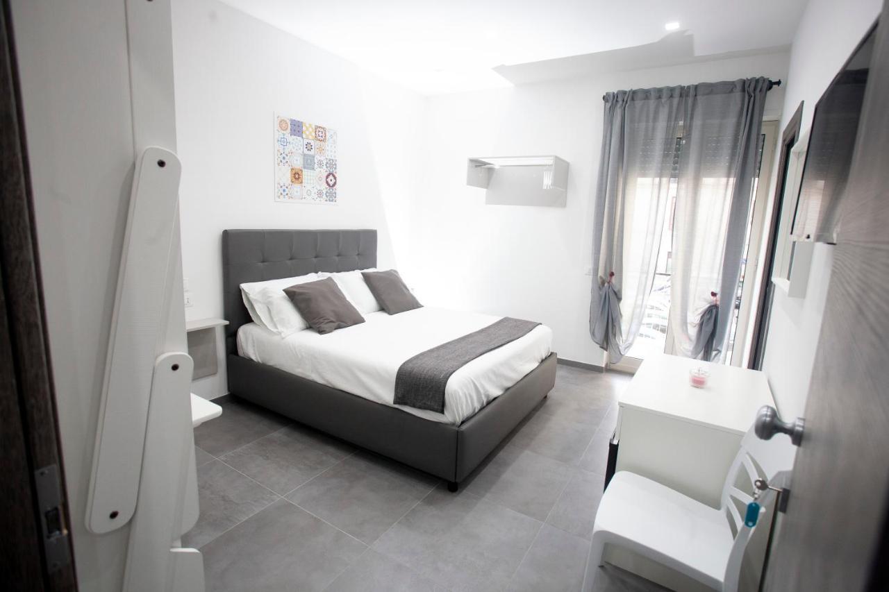 Amazing Bed and Breakfast Νάπολη